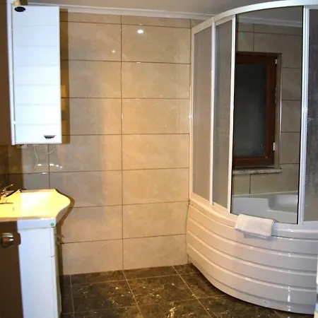 New Penguen Hotel